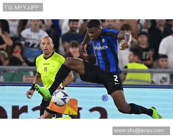 国米历史瞬间再现回忆 温情时刻触动每一位球迷的心弦